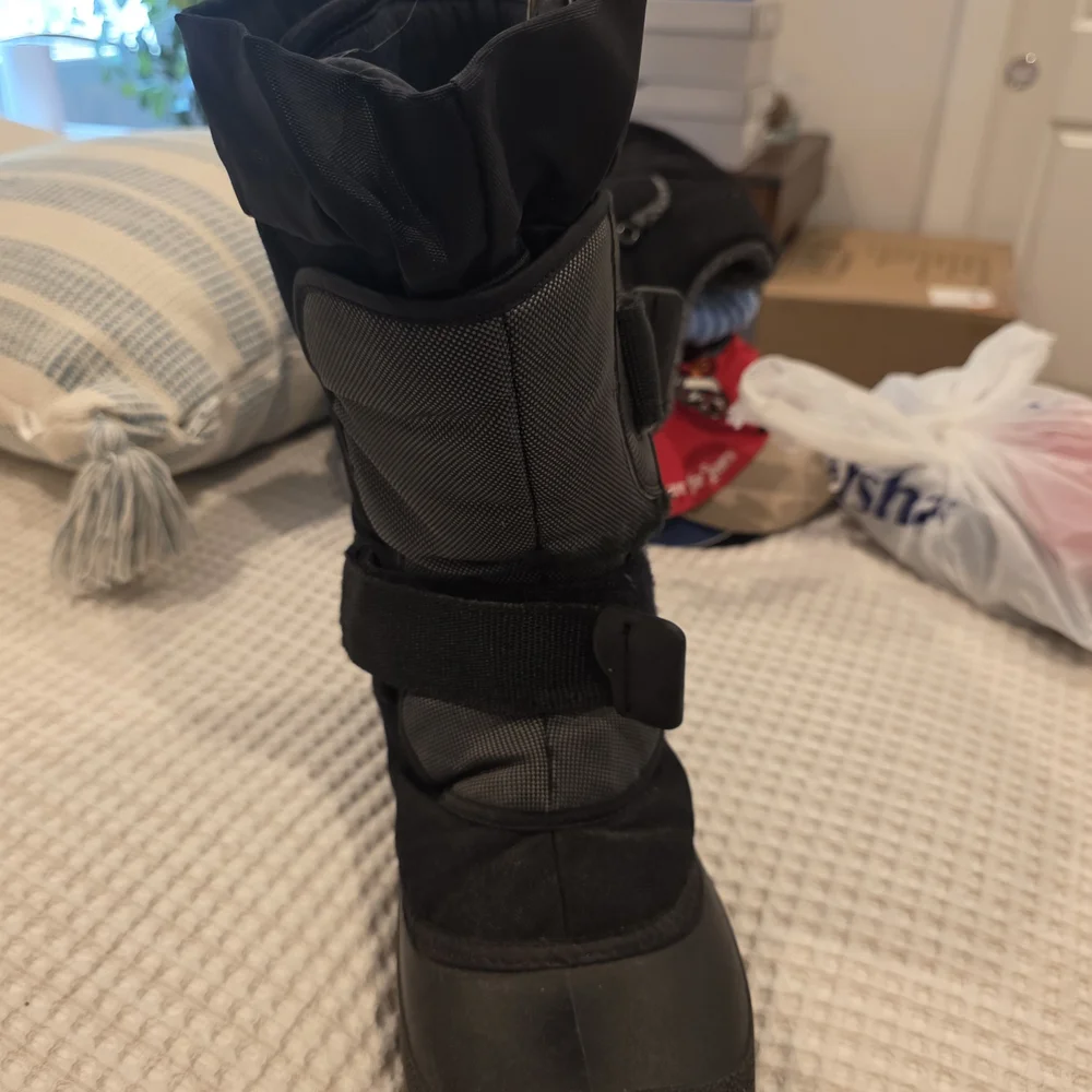 Baffin Kids Black Winter Boots - Insulated Snow Boot